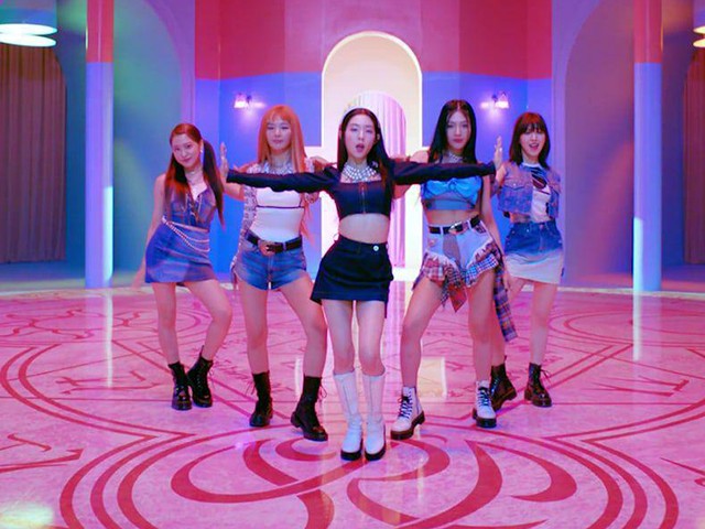 Red Velvet - Queendom